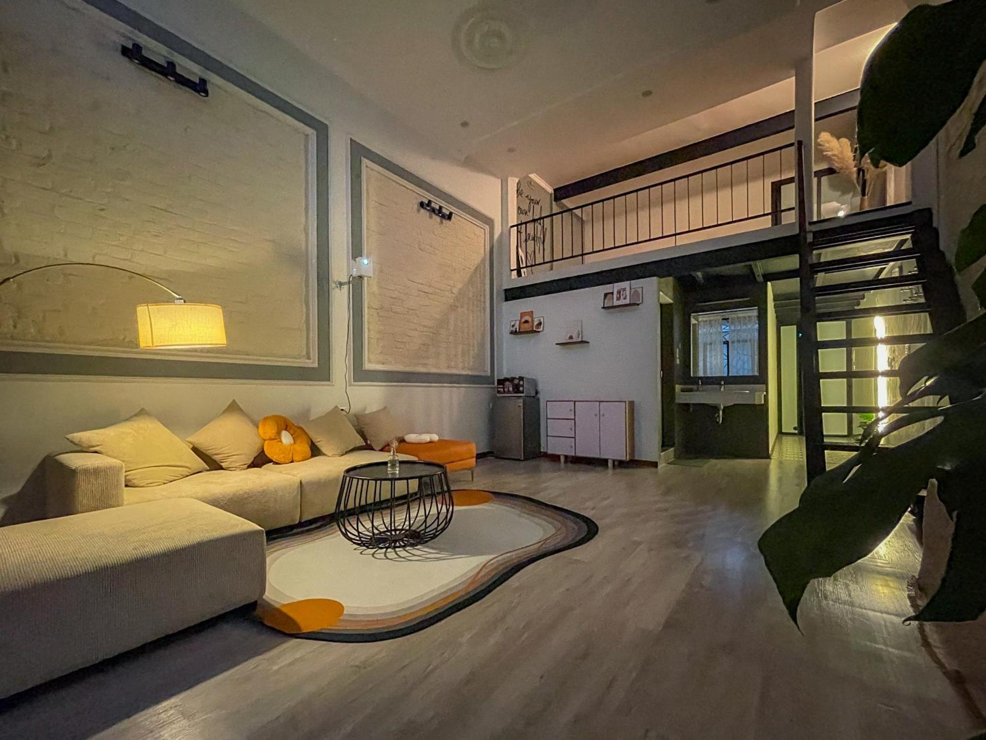 Zeus Living - Old Quater Homestay Hanoi Bagian luar foto