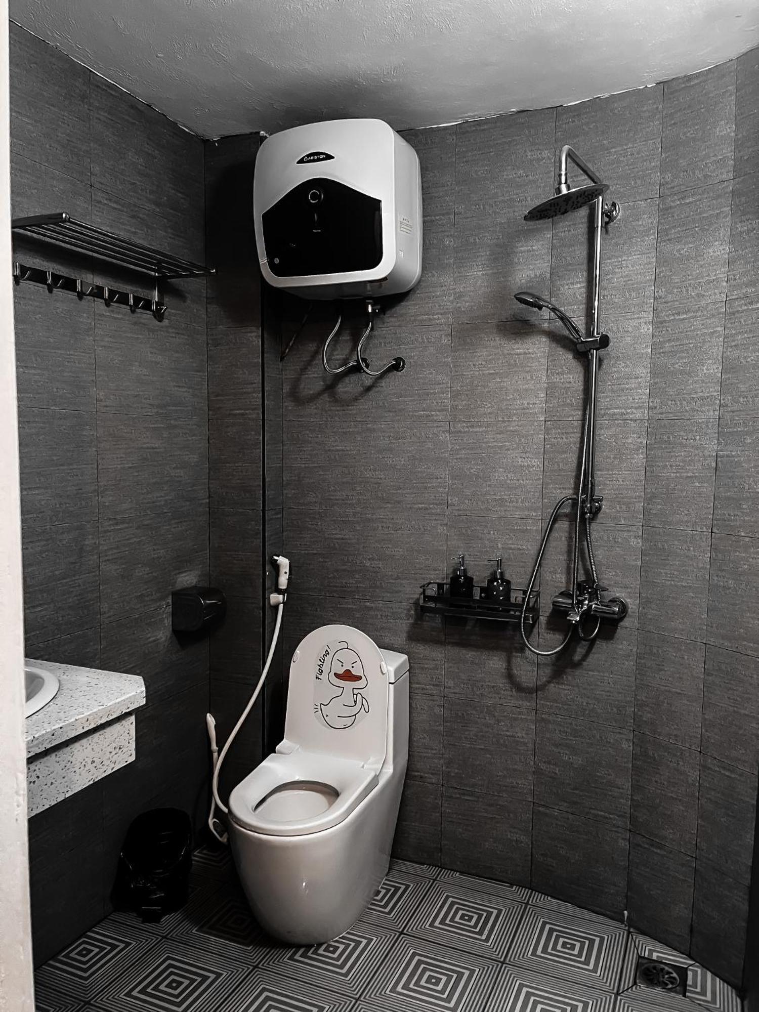 Zeus Living - Old Quater Homestay Hanoi Bagian luar foto