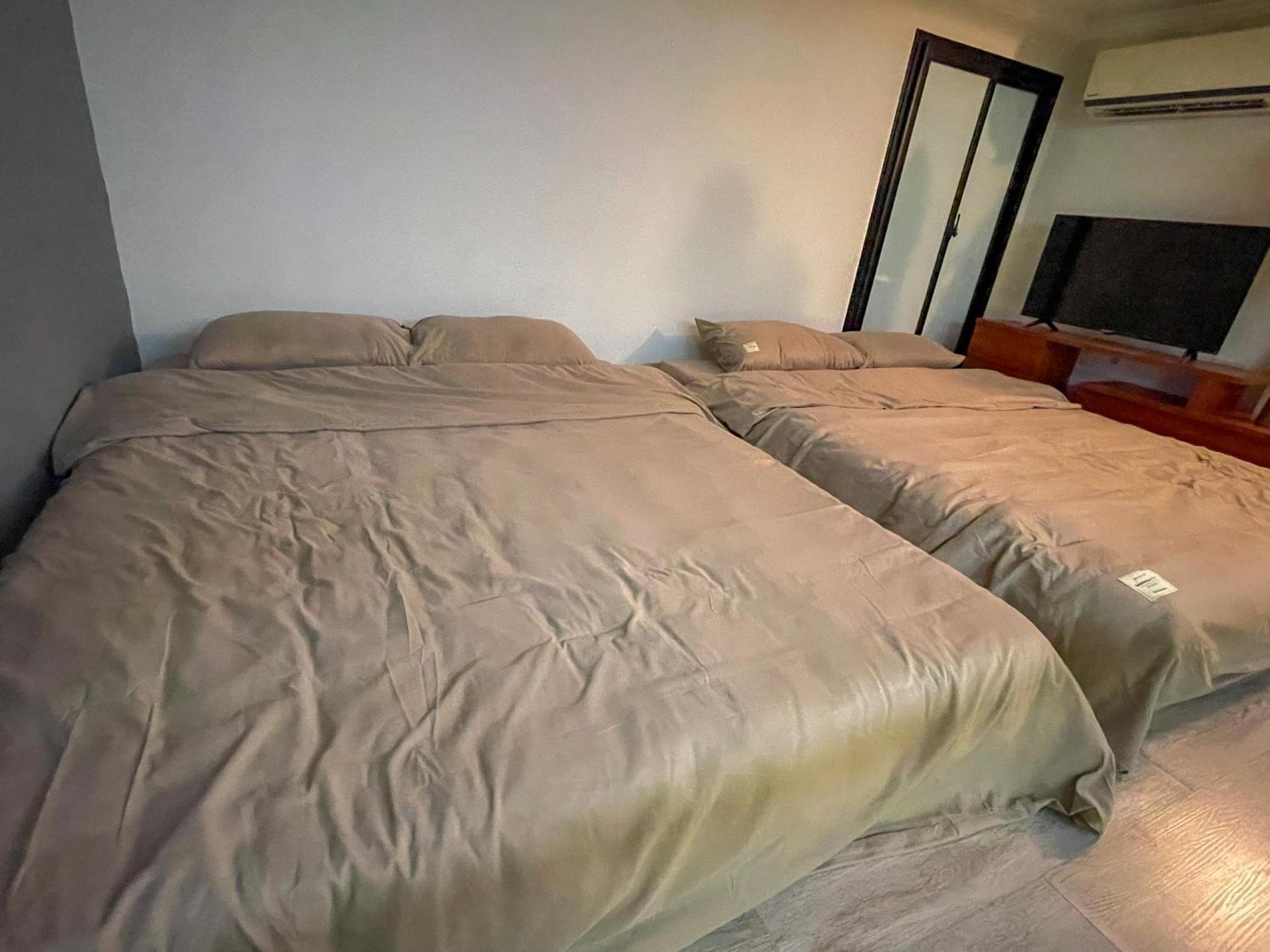 Zeus Living - Old Quater Homestay Hanoi Bagian luar foto