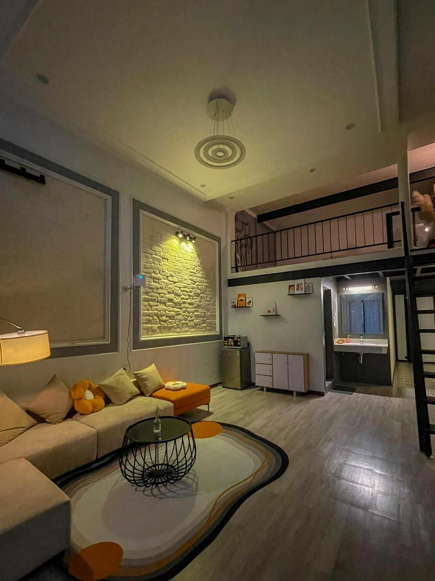 Zeus Living - Old Quater Homestay Hanoi Bagian luar foto