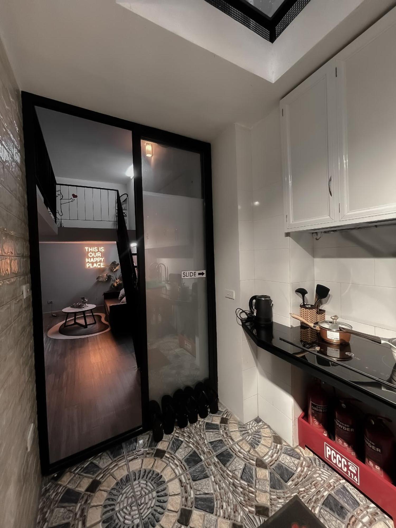 Zeus Living - Old Quater Homestay Hanoi Bagian luar foto