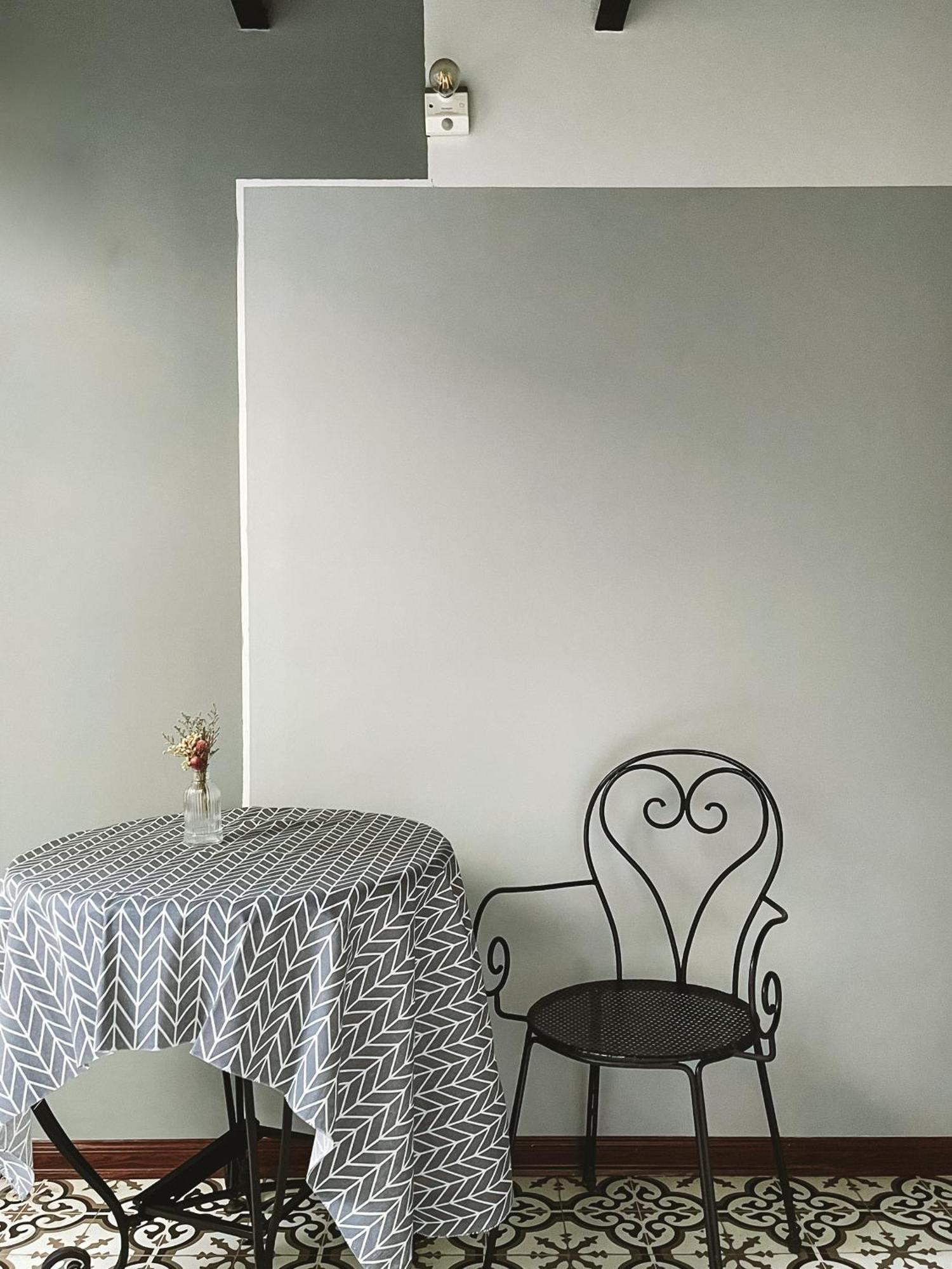 Zeus Living - Old Quater Homestay Hanoi Bagian luar foto