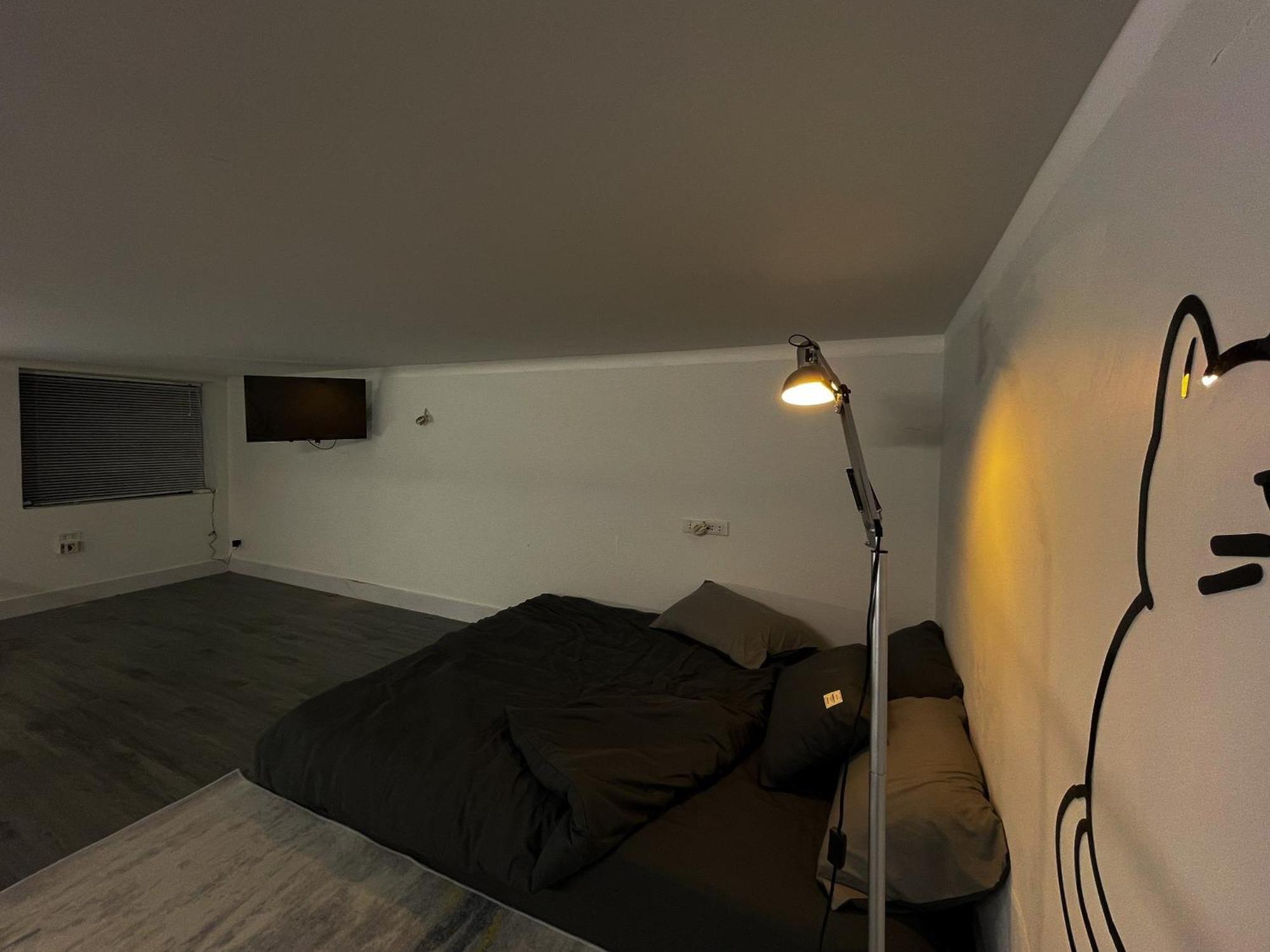 Zeus Living - Old Quater Homestay Hanoi Bagian luar foto