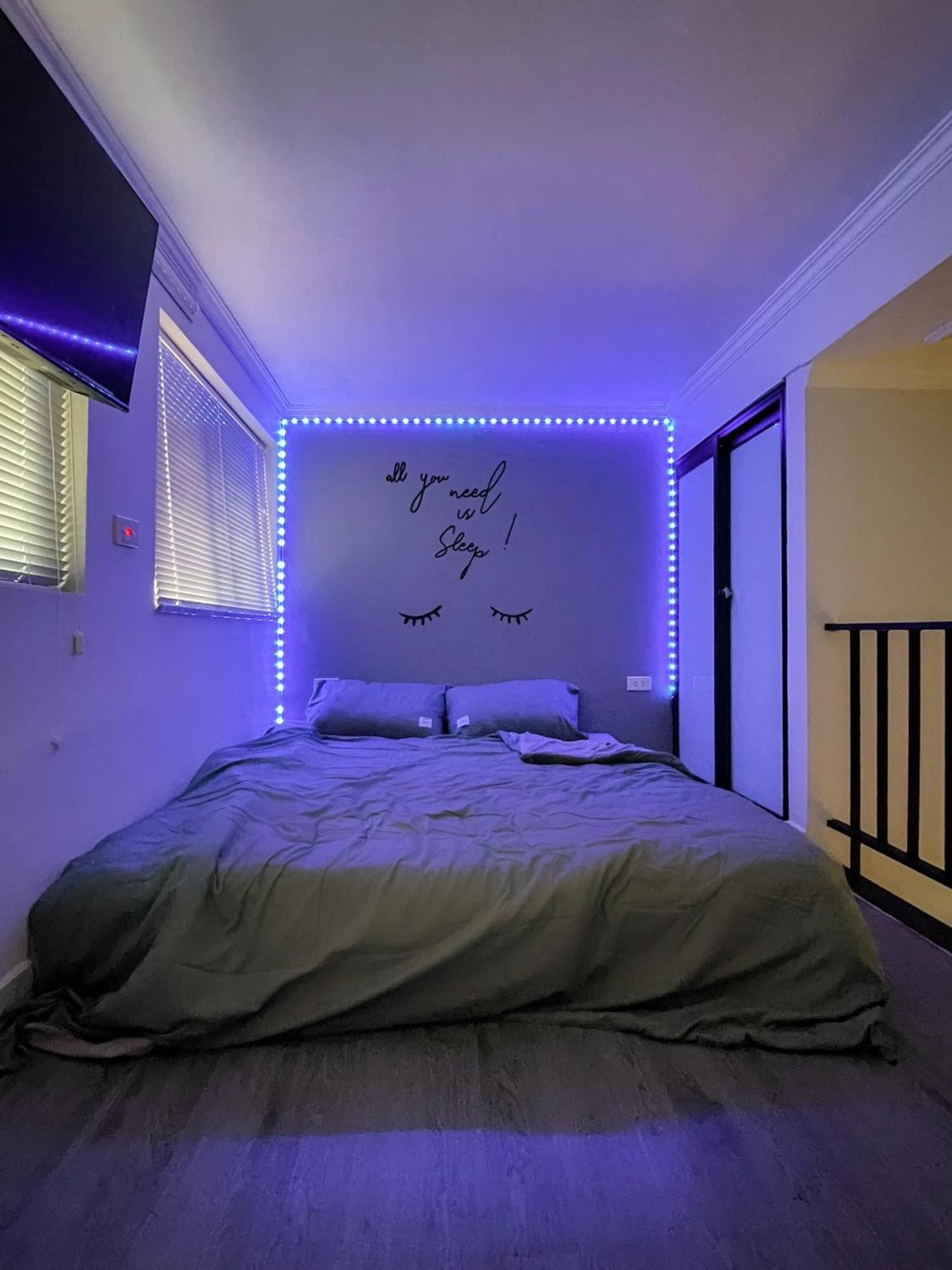 Zeus Living - Old Quater Homestay Hanoi Bagian luar foto